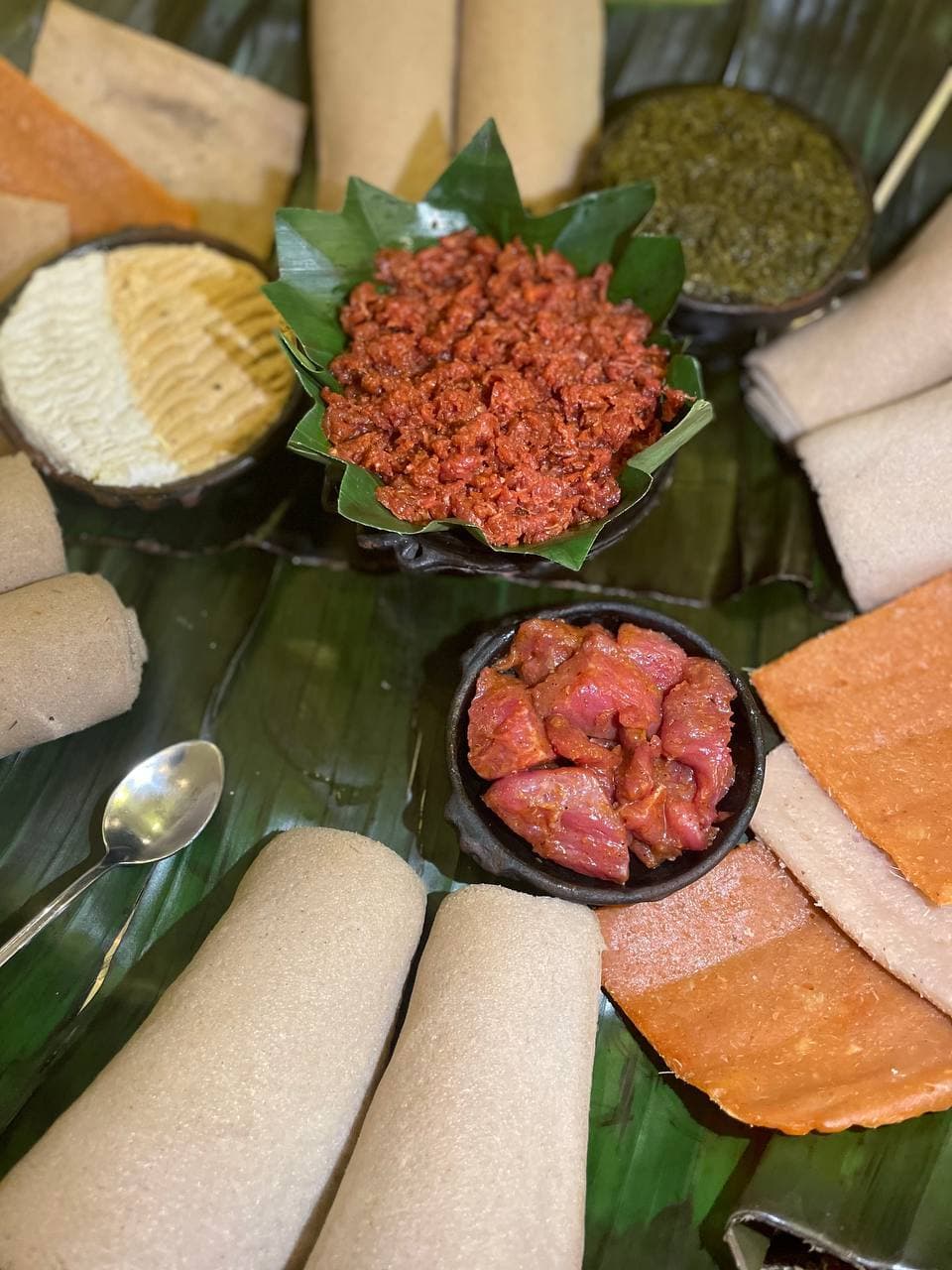 በላለድየምመታ ክትፎ (Belaledi yometa Kitfo)